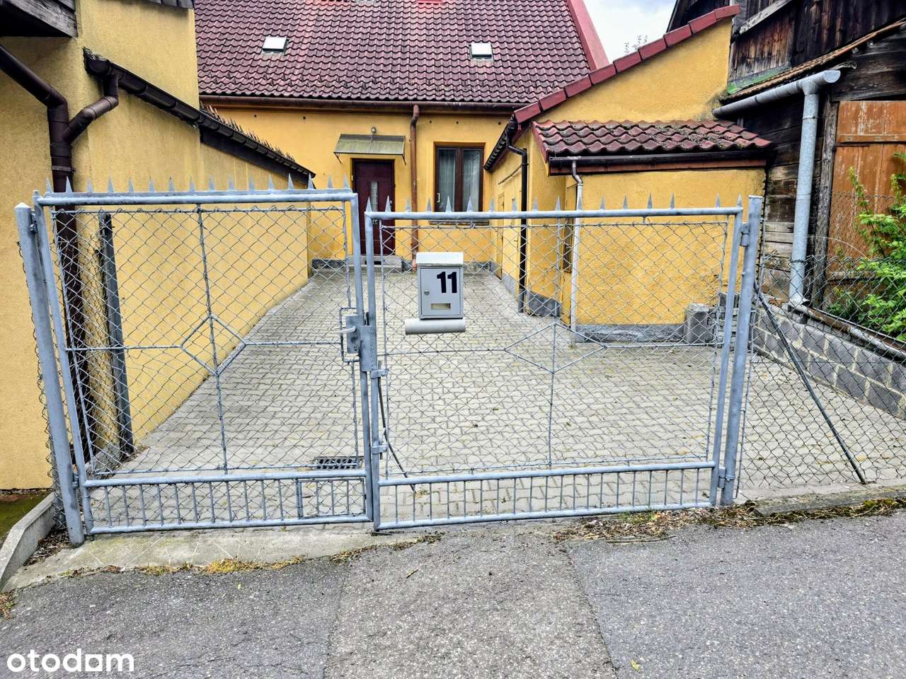 Piękny Dworek przy Rynku - Pełny obrazek: 3/8