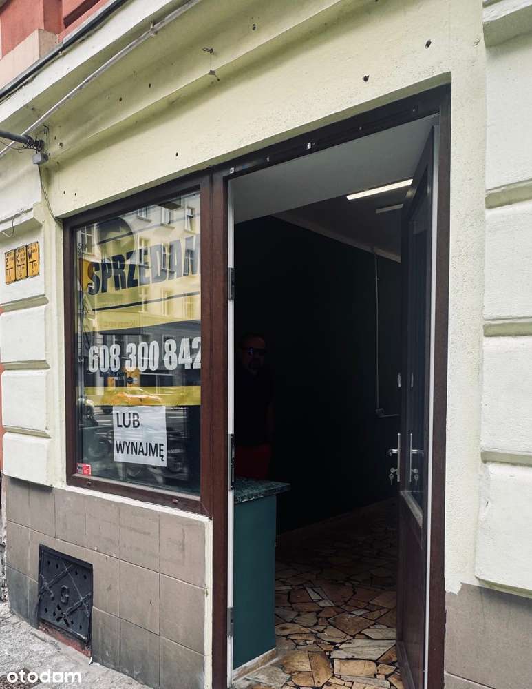 Sprzedam lub wynajme Lokal na parterze w Starym Mieście z parkingiem
