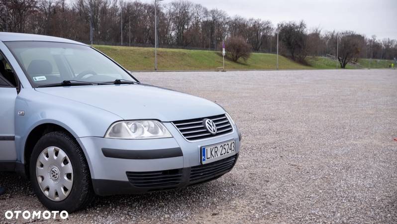 Volkswagen Passat 1.9 TDI Trendline - 3