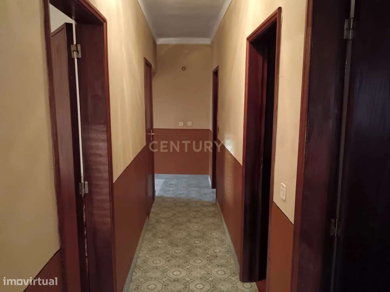 Espaçosa Moradia em Escalos de Cima, Castelo Branco-16