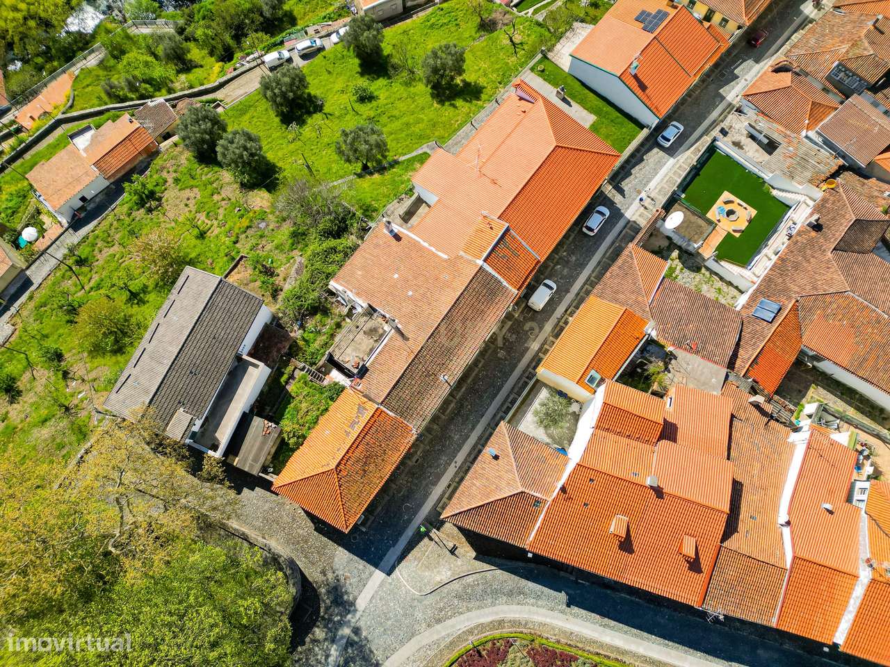 Prédio na Zona Histórica de Bragança - Grande imagem: 2/34