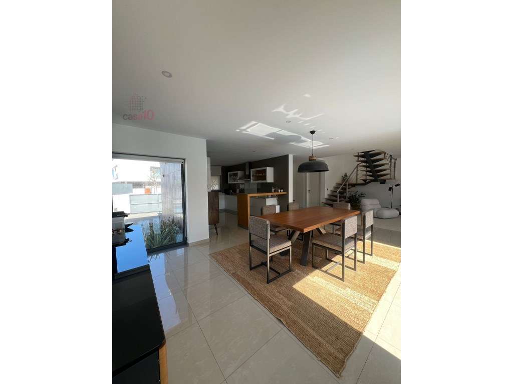 Arrenda-se Excelente Moradia T3, mobilada e com piscina, Samouco, A... - Grande imagem: 5/28