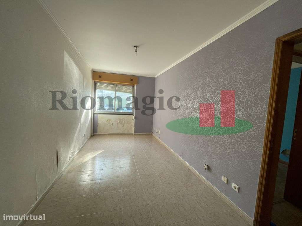Apartamento T2 Totalmente Remodelado- Benfica - Grande imagem: 4/18