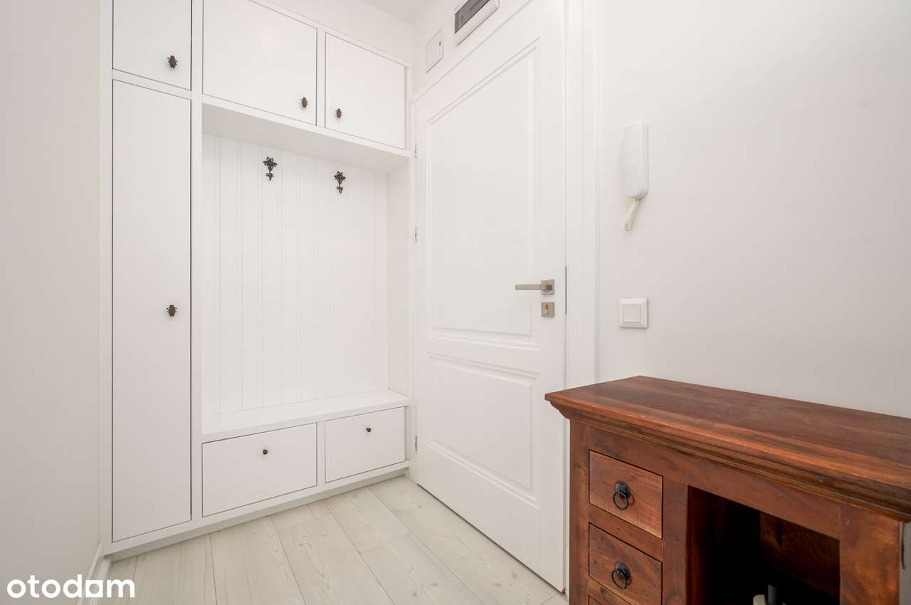 Na sprzedaż apartament w sercu Środmieścia!-7