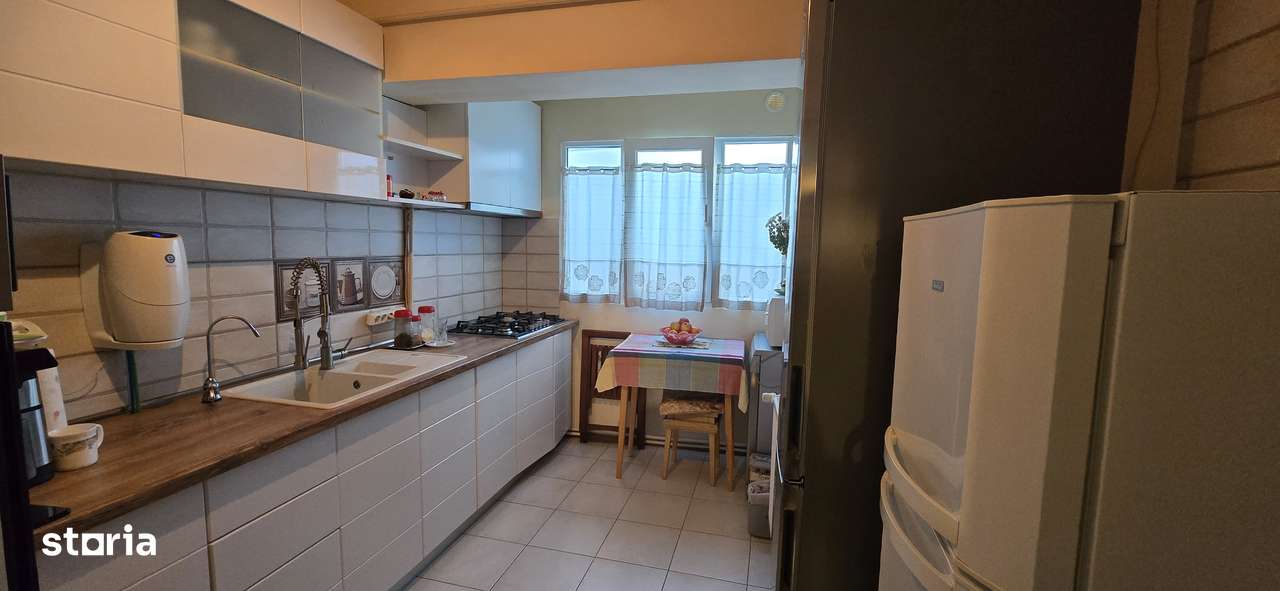 Apartament 3 camere Bdul Stefan cel Mare-0