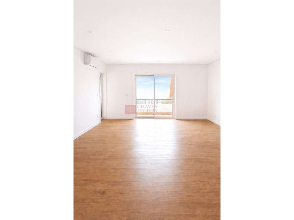 Malveira - Centro - T2 a estrear com terraço e garagem-5