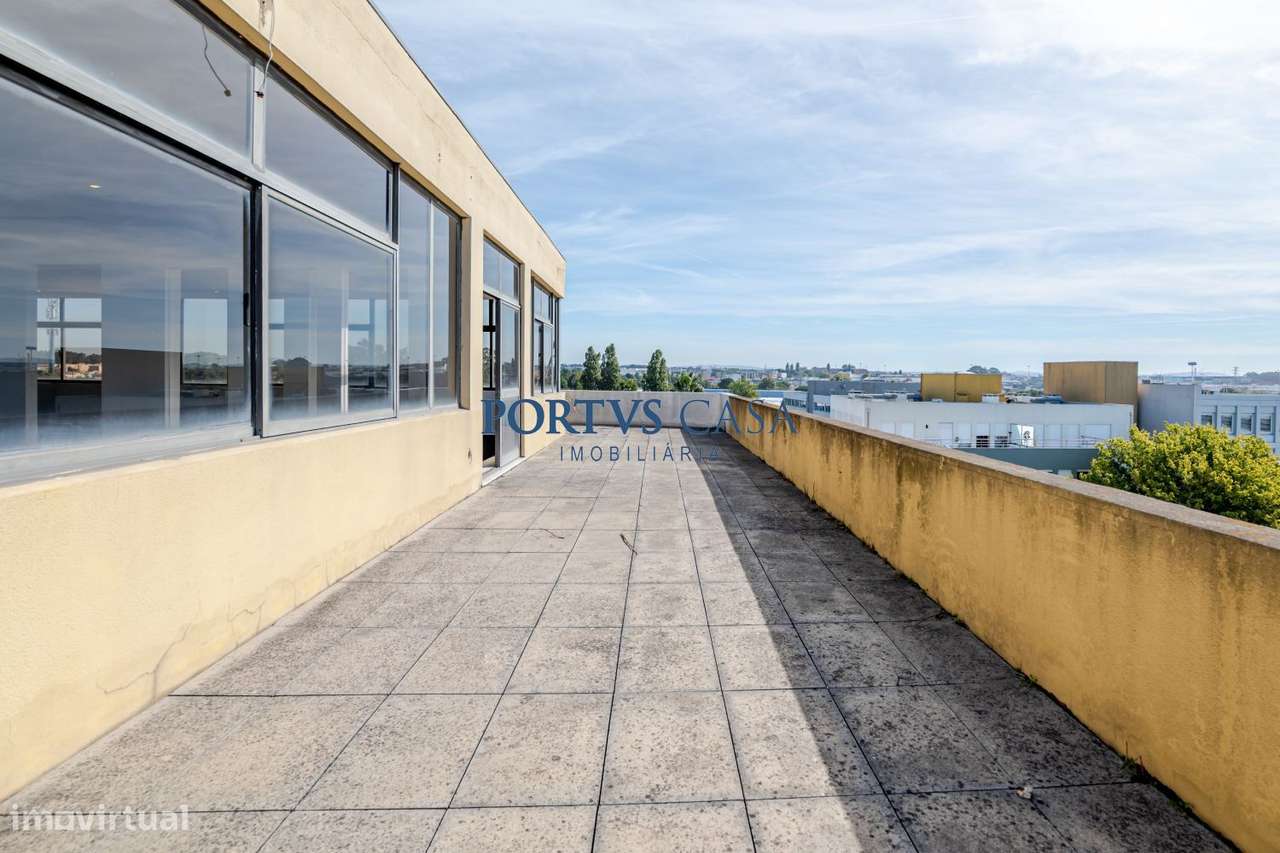 Escritório 309 m² com 456 m² de terraços e 206 m² de parqueamento-16