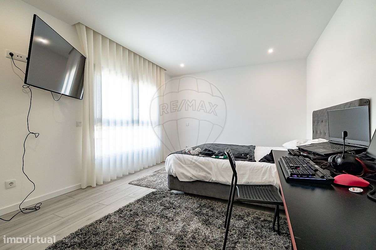 Moradia T4 para venda-25