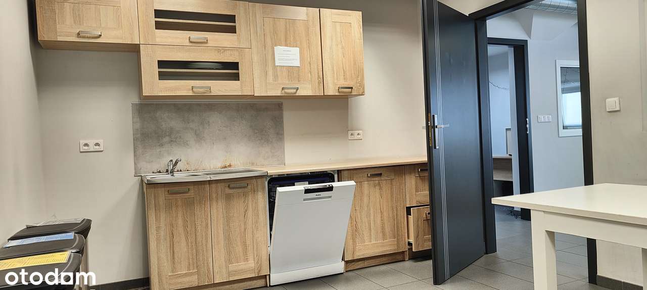 BEZPOŚREDNIO GOTOWE Biuro 5 pomieszczeń UMEBLOWANE, Kuchnia - Pełny obrazek: 4/7