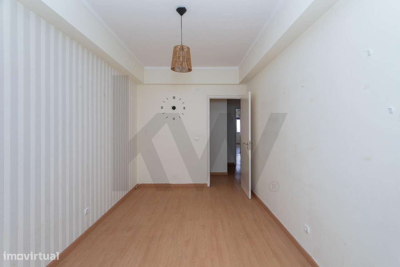 T3 com 115 m2 | Lugar de Garagem | Arrecadação | São Marcos-9