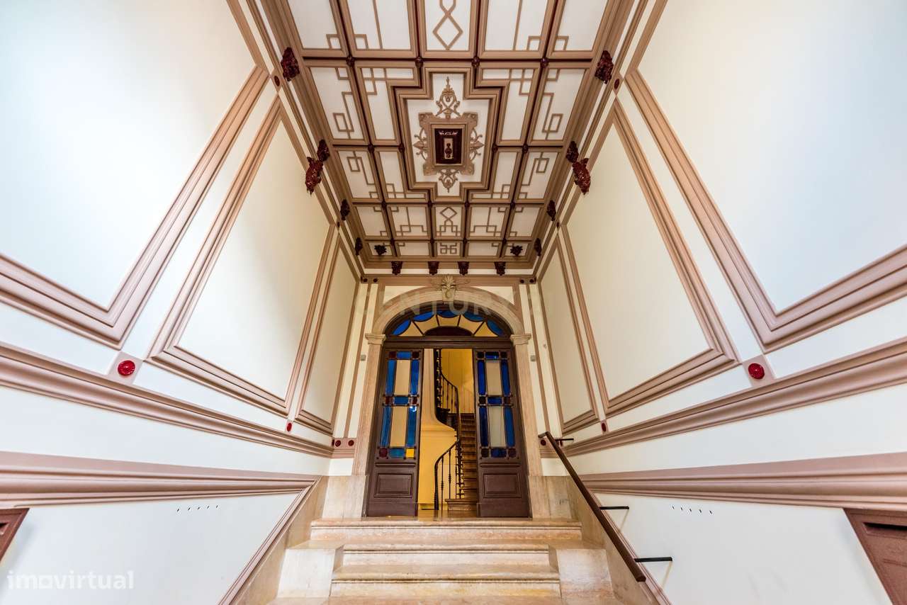 Apartamento T2 para Recuperar em Arroios, Lisboa - Grande imagem: 3/23