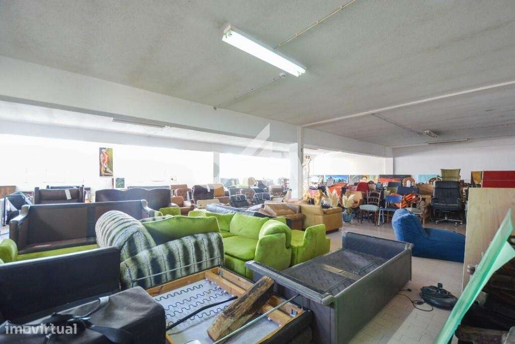 INVESTIMENTO - PRÉDIO EM ODIVELAS - VALE GRANDE - PONTINHA-9