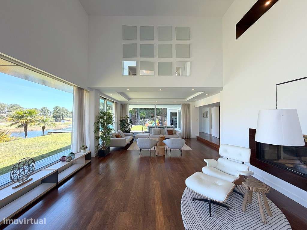Moradia T6 na Quinta do Peru com vista para lago e campo de Golfe-14