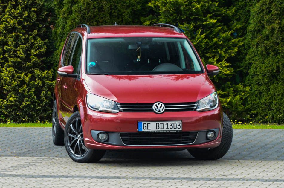 Volkswagen Touran II (2010-2015) 1.6 TDI DPF BlueMotion Technology DSG Comfortline 2012