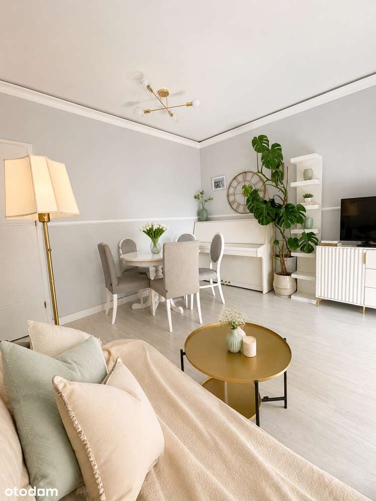 53 m² | 2 lub 3 pokoje | loggia | Żurawiniec Park | miejsce w hali-0