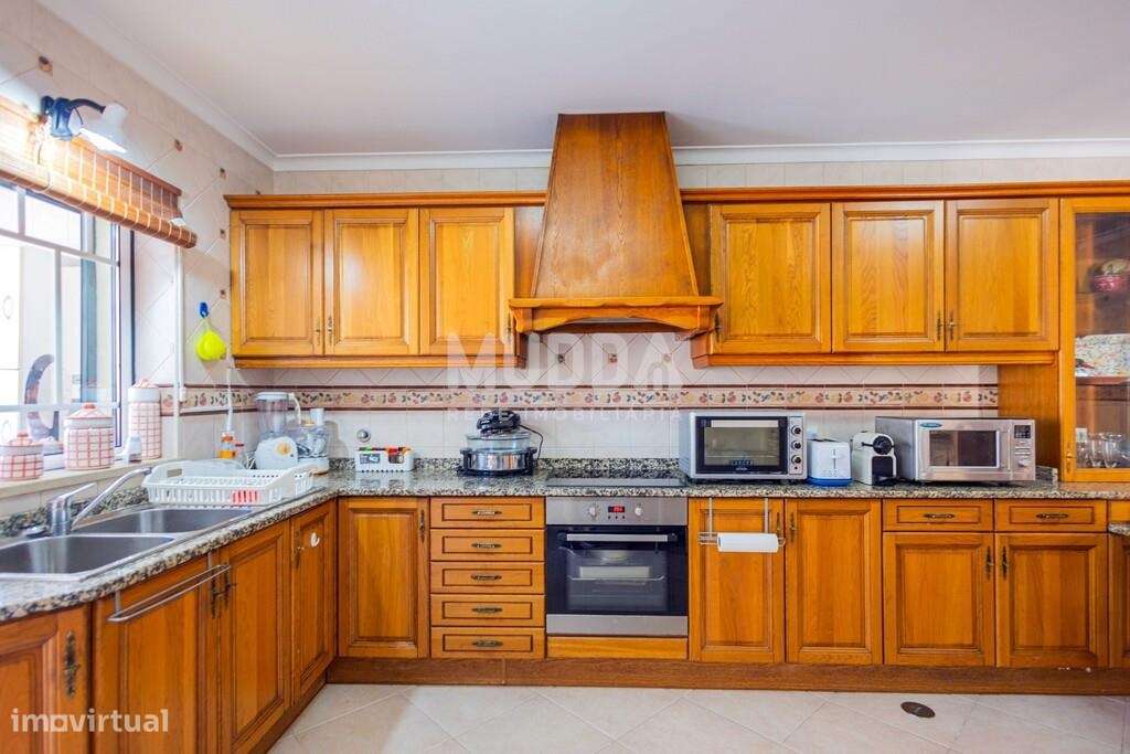 Moradia T4 à venda em Mataduços, Esgueira, Aveiro – Espaço, Conforto e-27