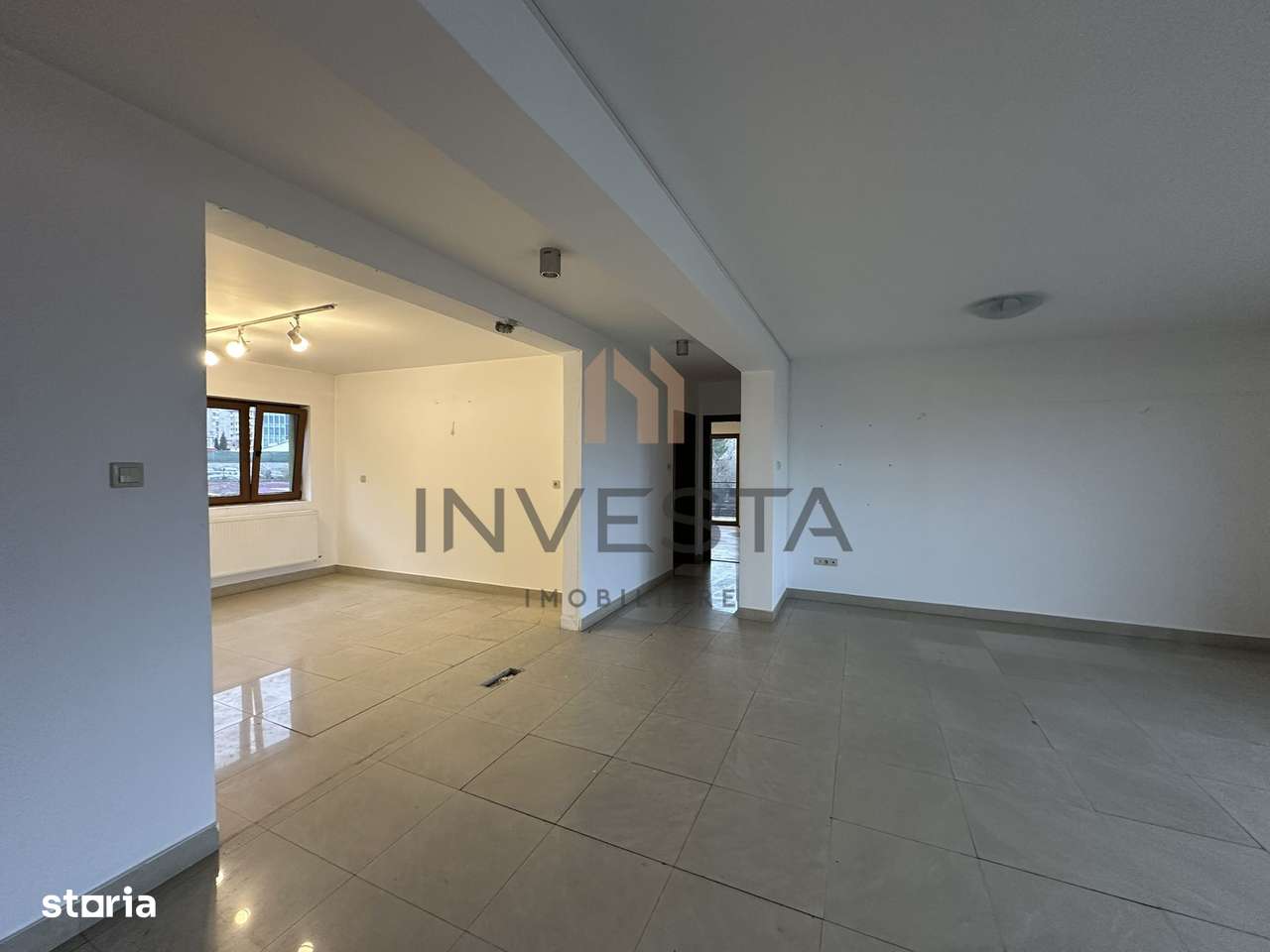 Apartament 3 camere! View pe tot Clujul! 2500e/mp!-4