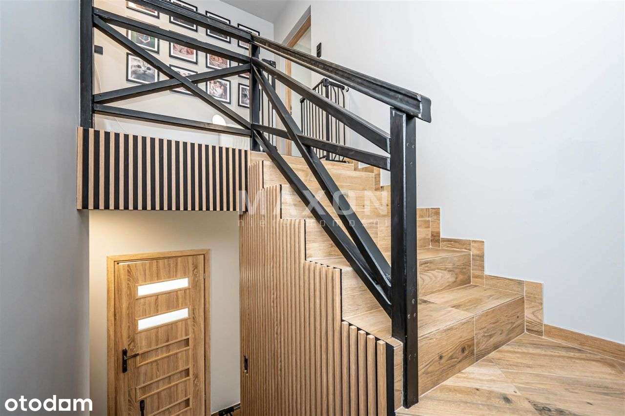 Dom w spokojnej i cichej okolicy-15