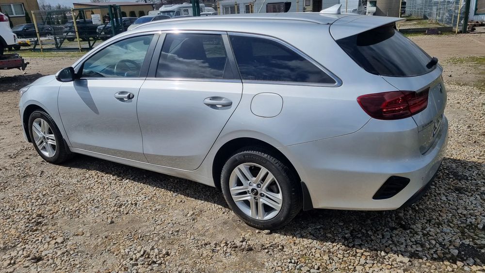 Kia Ceed III 1.6 CRDi (48V Mild-Hybrid) Spirit 2021