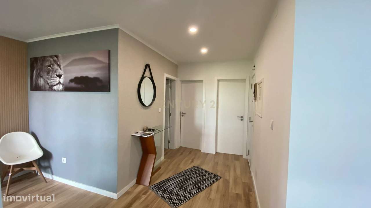 ApartamentoT2  Renovado no Lavradio,  Barreiro-3