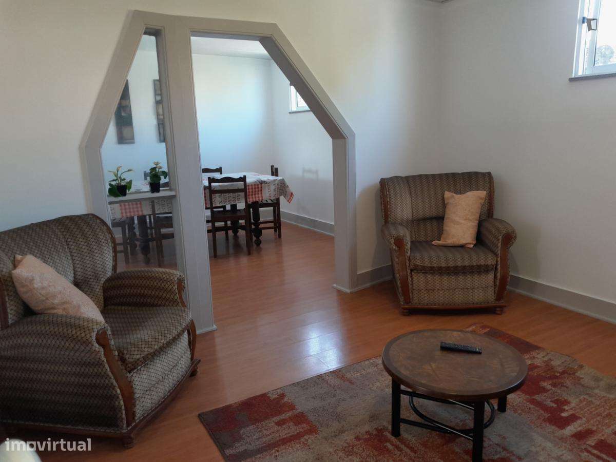 Quarto - localizado em Baixa de Santa Clara Coimbra - Grande imagem: 3/11