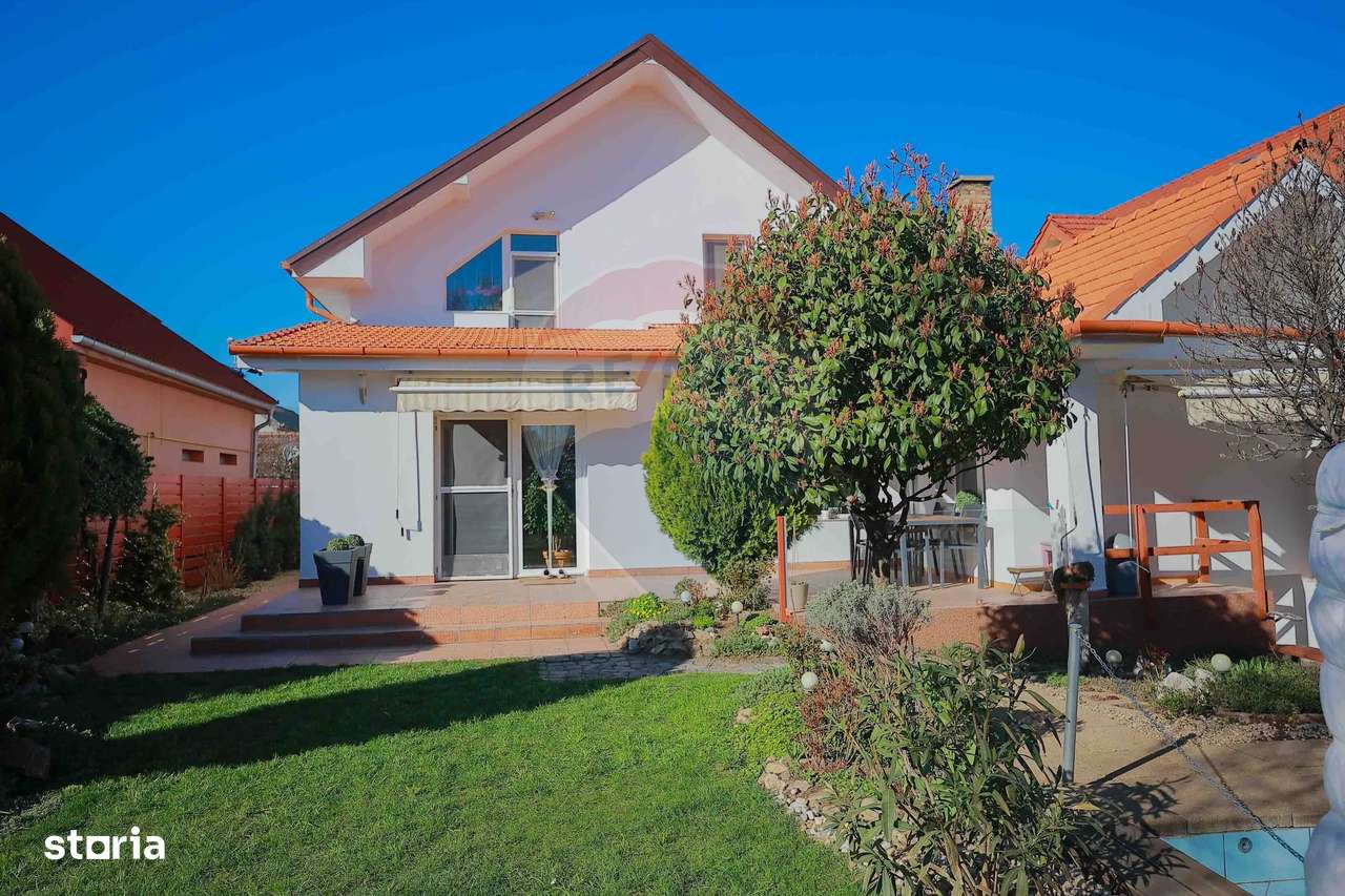 Casă cu 5 camere de vânzare în zona Episcopia Bihorului - Imagine principală: 2/20