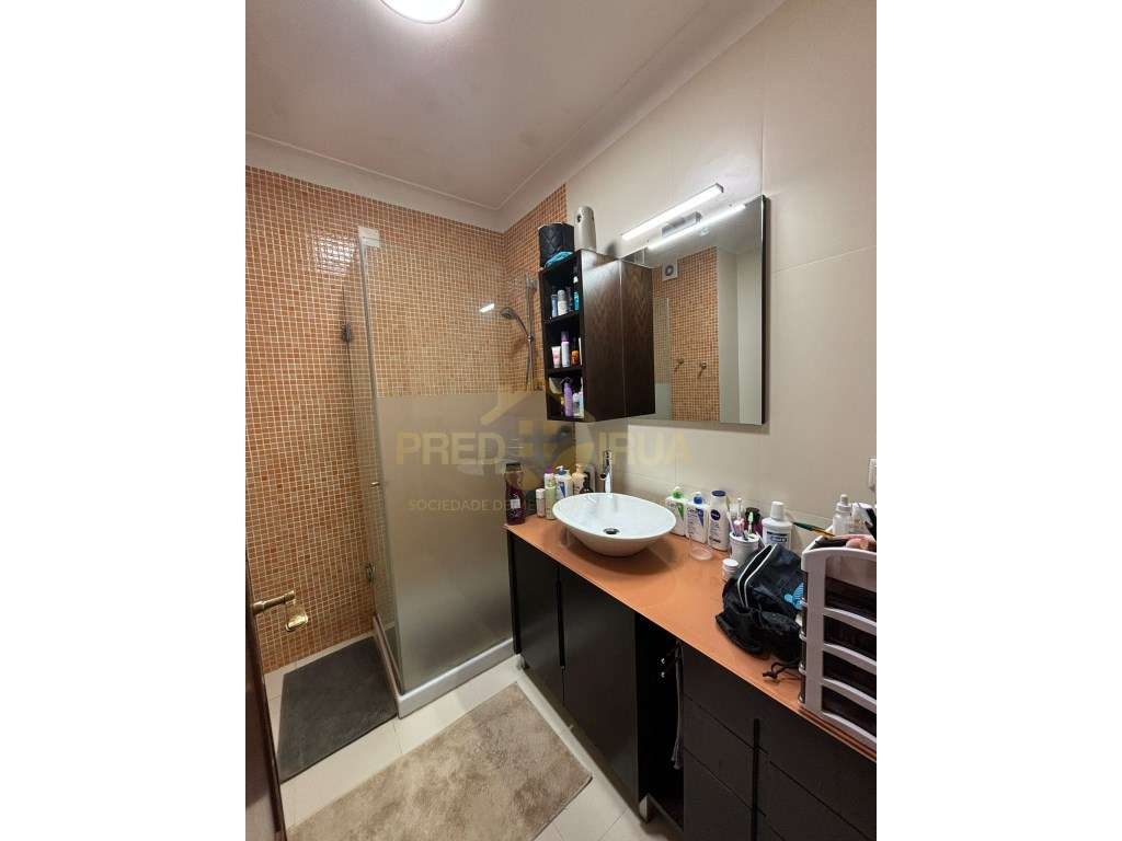 T4 no centro da Vila Nova de Gaia com fantástico terraço com50 m2 e...-7