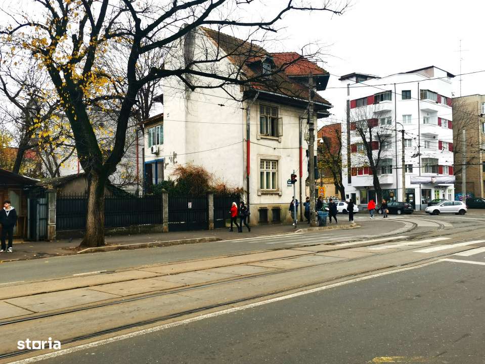 Spatii in vila renovata | Activitati comerciale si birouri | Comision - Imagine principală: 2/19