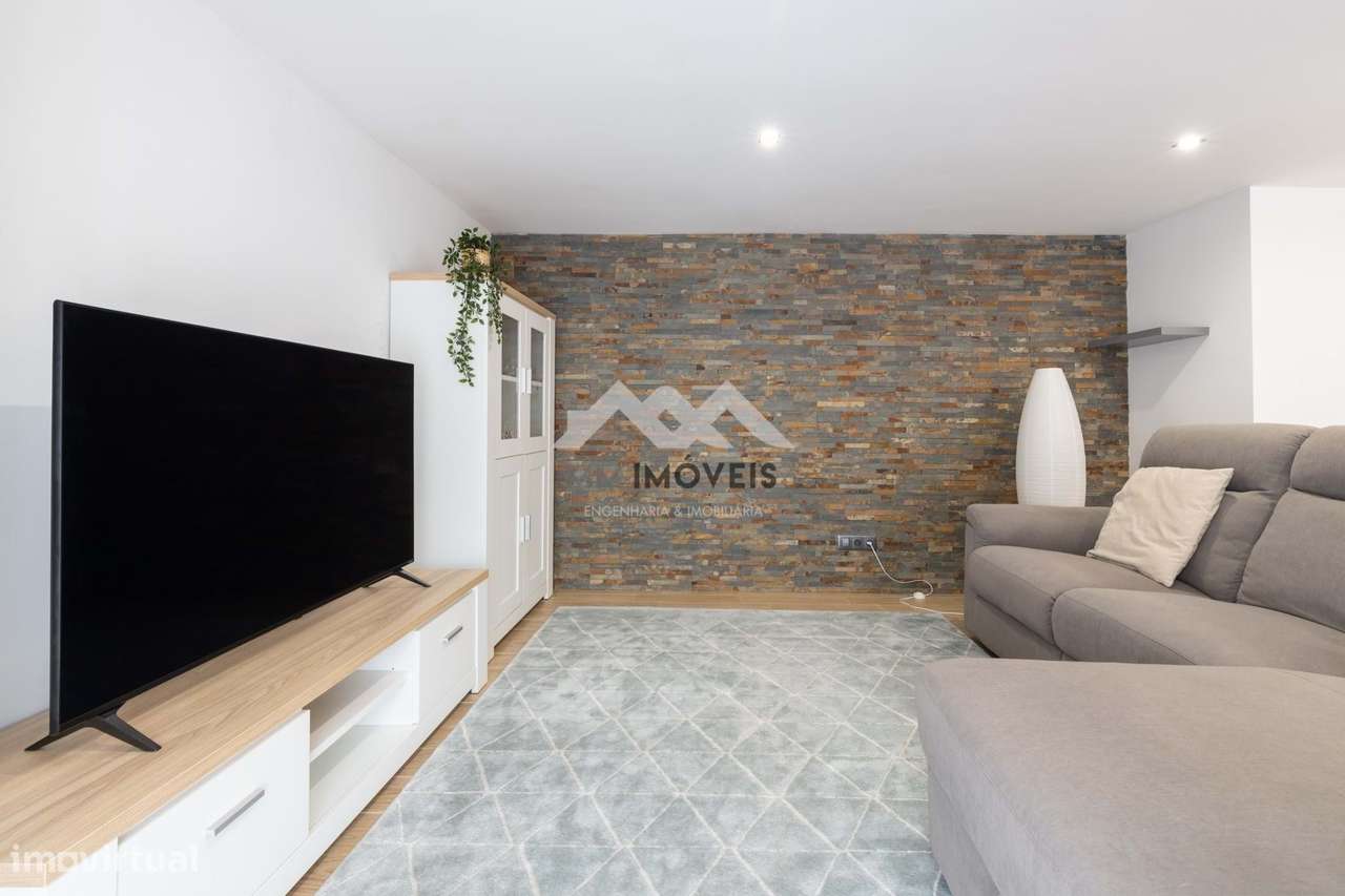 Andar Moradia T2 | Rio Tinto | Duplex | Renovado | Parque Nascente - Grande imagem: 4/47