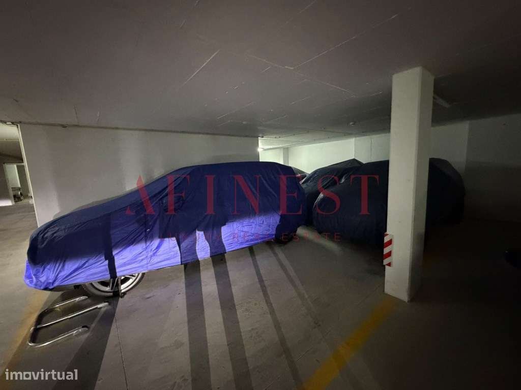 GARAGEM AMPLA PARA 6 CARROS | SÃO DOMINGOS DE RANA-2