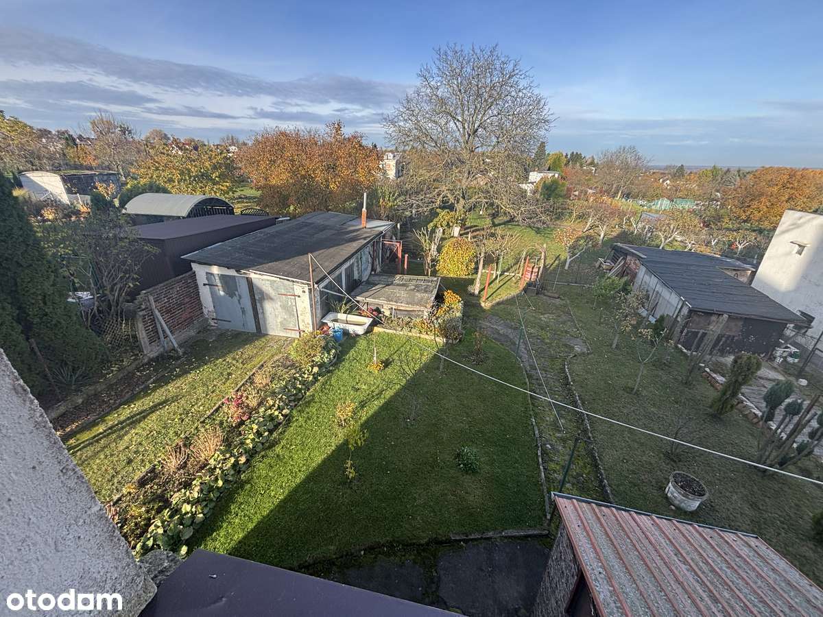 Okazja! Samodzielna góra domu, ładna działka,kameralne miejsce.-4