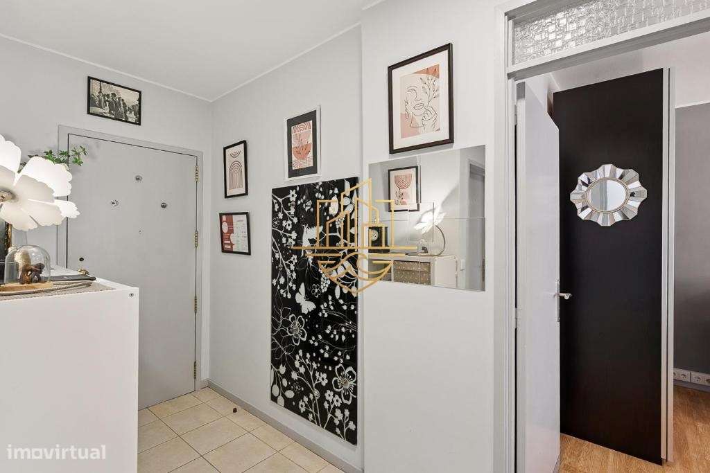 T1 Remodelado e Mobilado com Marquise | Centro do Porto-16