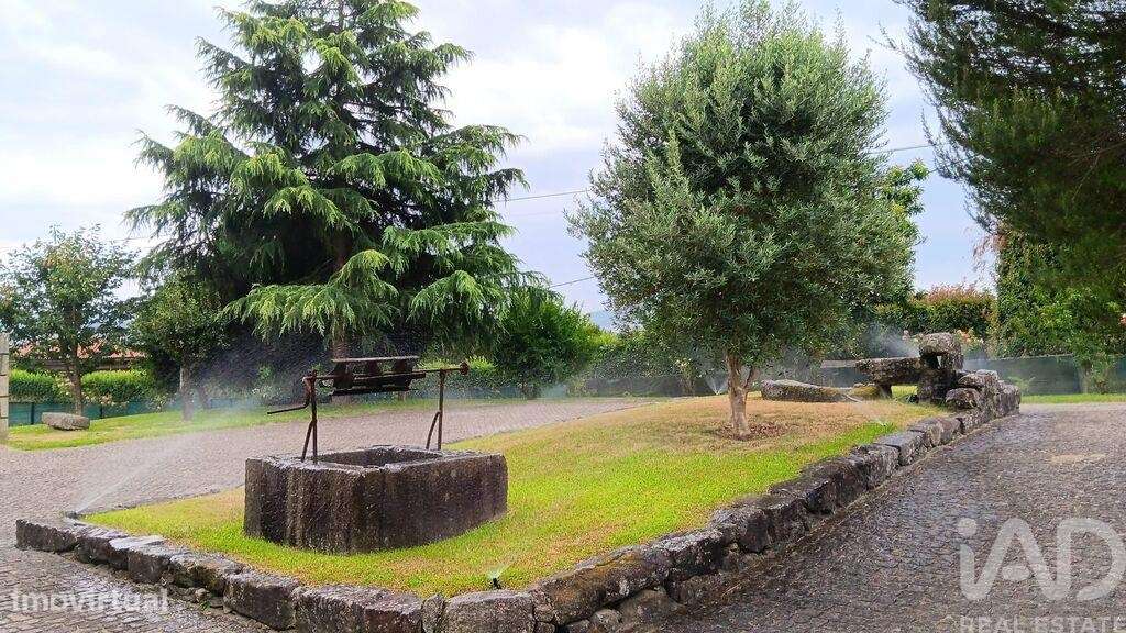 Casa / Villa T3 em Oliveira (Santa Maria) de 221,00 m2 - Grande imagem: 4/29