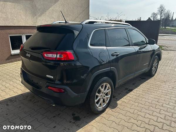 Jeep Cherokee - 5