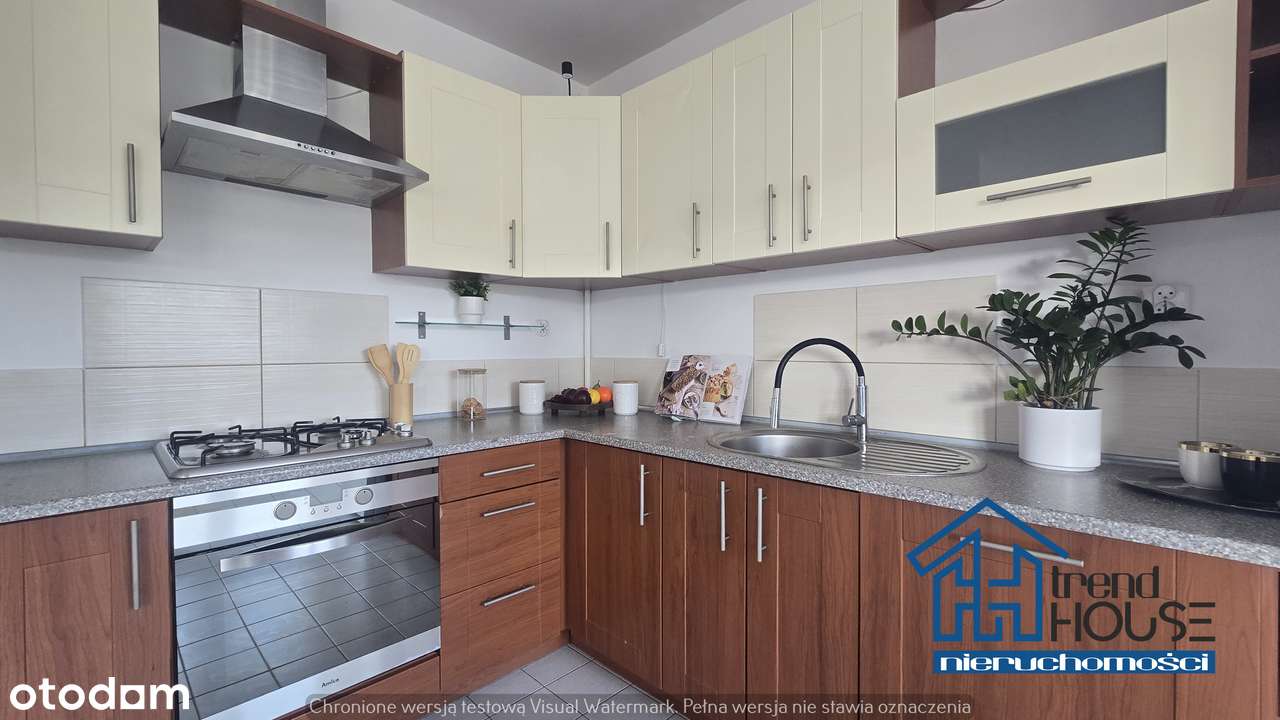 Duża kawalerka z wydzieloną sypialnią-3