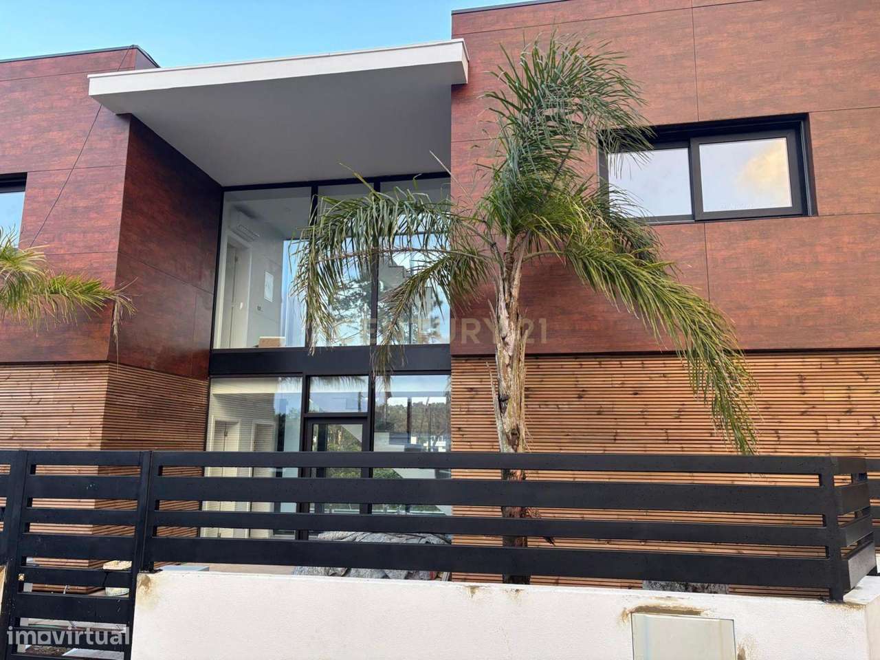 Moradia, 230 m², Charneca de Caparica e Sobreda - Grande imagem: 3/49