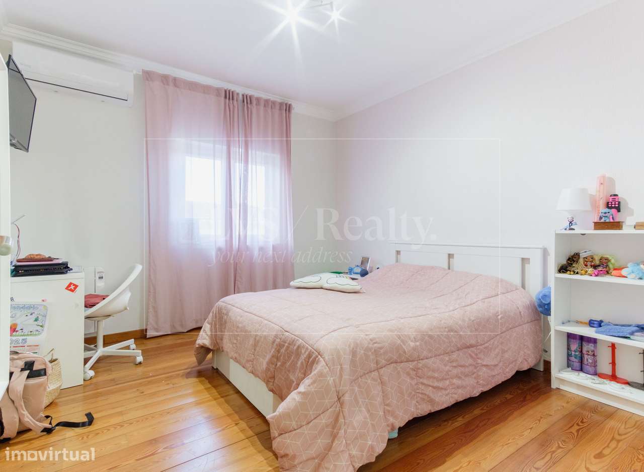 Moradia Isolada T5 com Piscina, Gradil-15