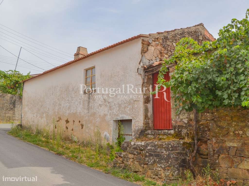 Casa Rústica para Recuperar perto de Proença-a-Nova - Grande imagem: 2/30