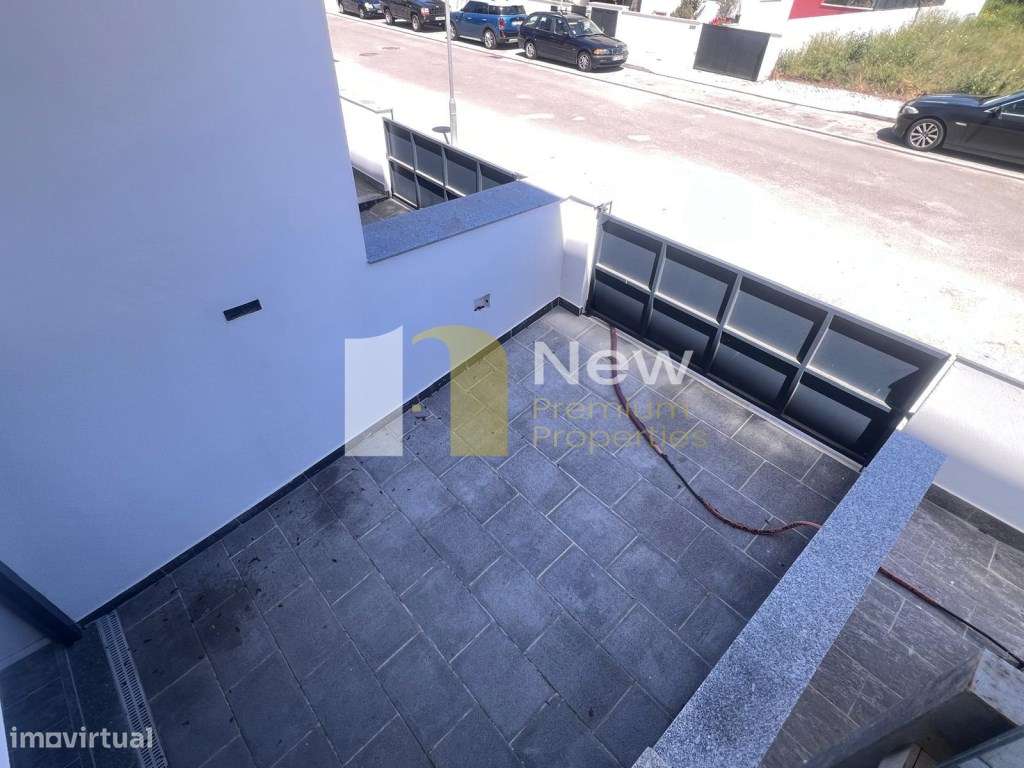 Moradia Nova T3+1 com Piscina em Alcochete.-15