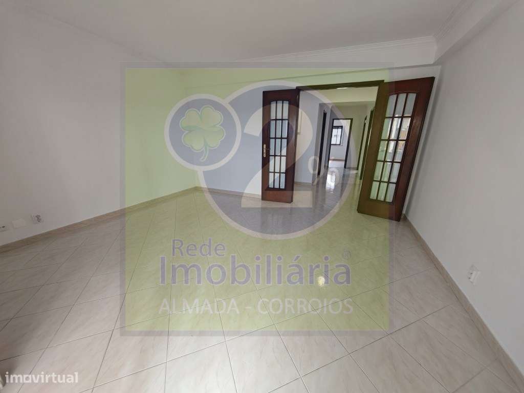 T3 Renovado em Almada, Pronto habitar-6