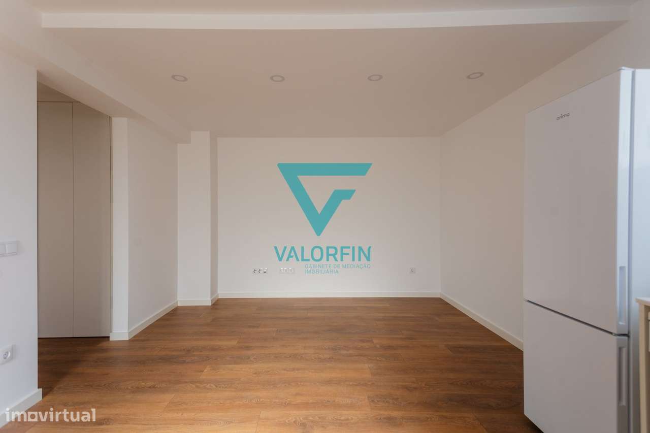 APARTAMENTO T1 +1 Remodelado - Casal de Matos - Leiria - Grande imagem: 5/15