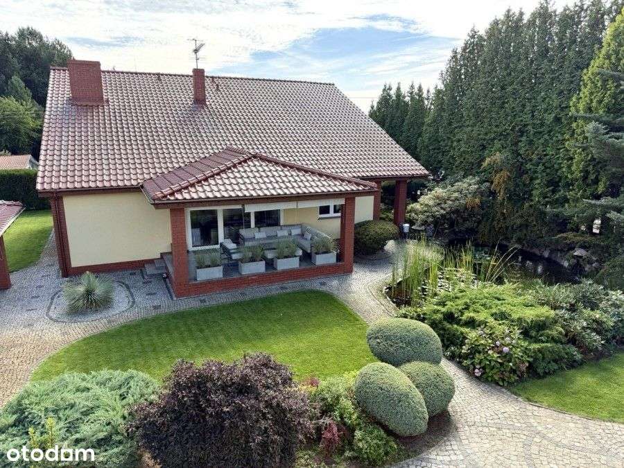 Dom na sprzedaż, 8 pokoi, 230 m², Dobiegniew