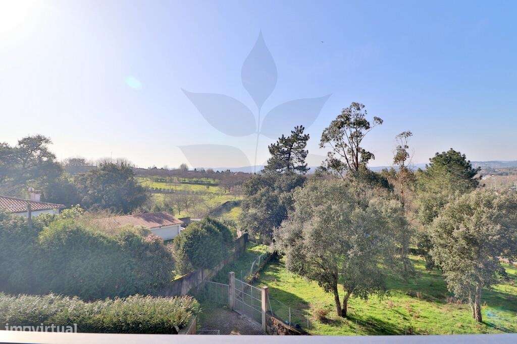 Venda Moradia Geminada Palmeira T4-22