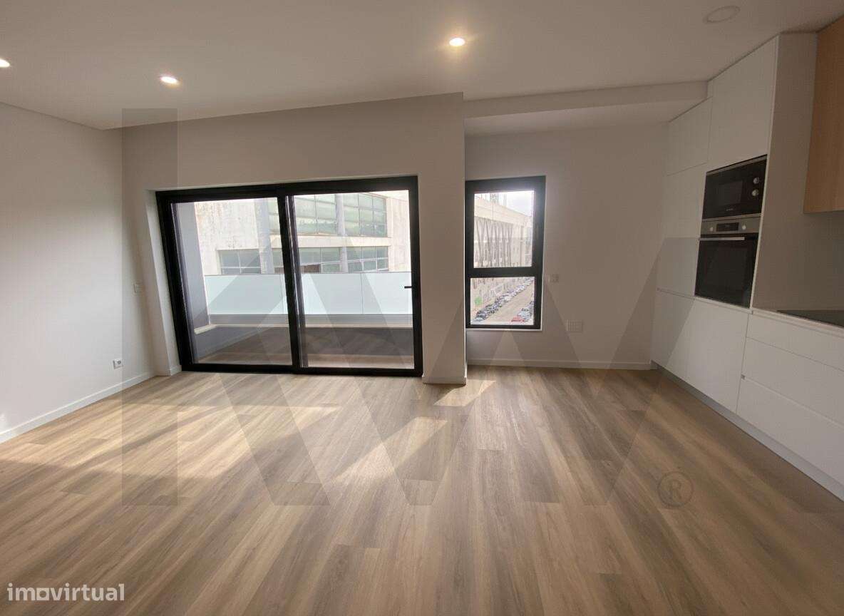 T2 com Excelente Localização no Centro de Faro - Grande imagem: 4/24