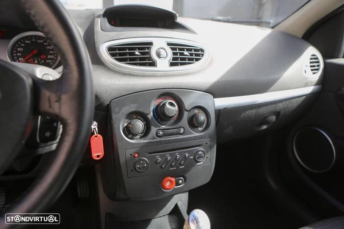 Renault Clio 1.5 DCI VAN - 13