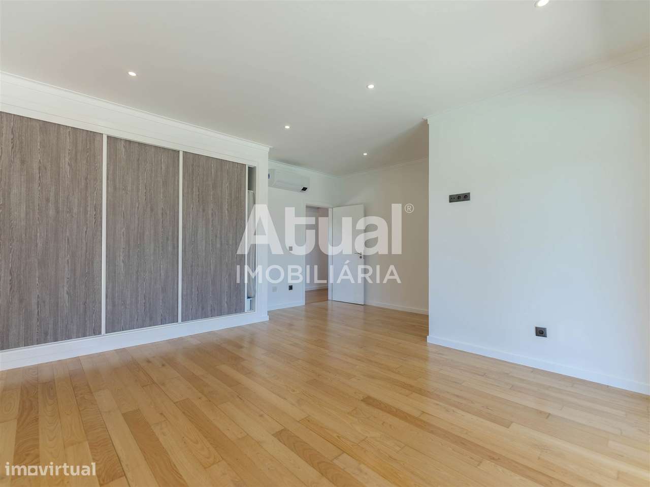 Moradia T3 Venda em Caldas de Vizela (São Miguel e São João),Vizela-32