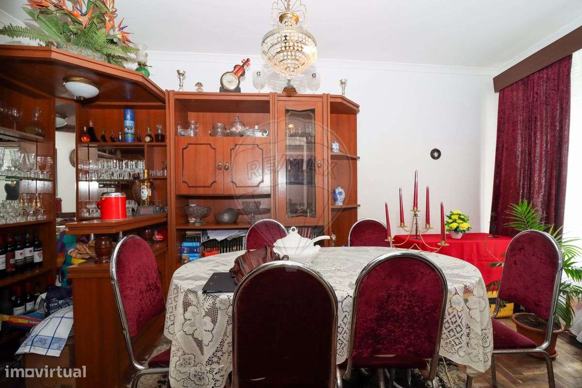 Moradia T4 para venda - Grande imagem: 2/13