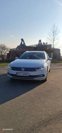 Volkswagen Passat - 4