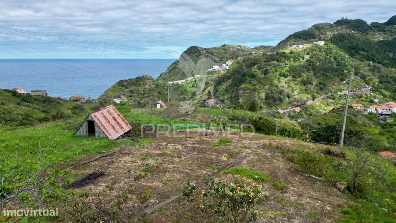 Terreno com 1198m2, Porto da Cruz - Grande imagem: 4/12