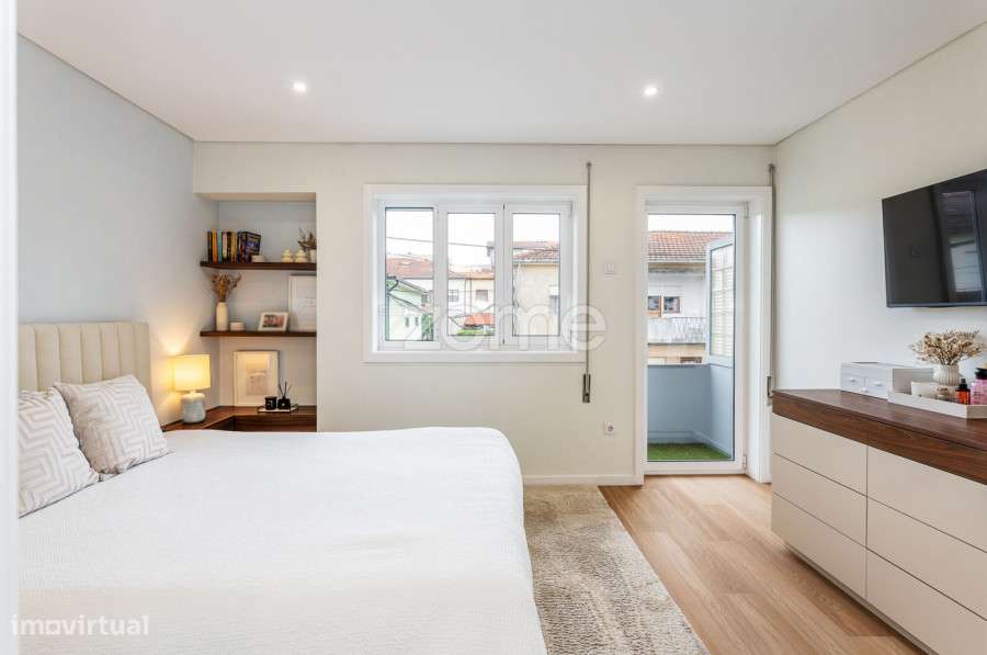 Moradia T2+1 Renovada e Mobilada | Rio Tinto - Grande imagem: 4/31